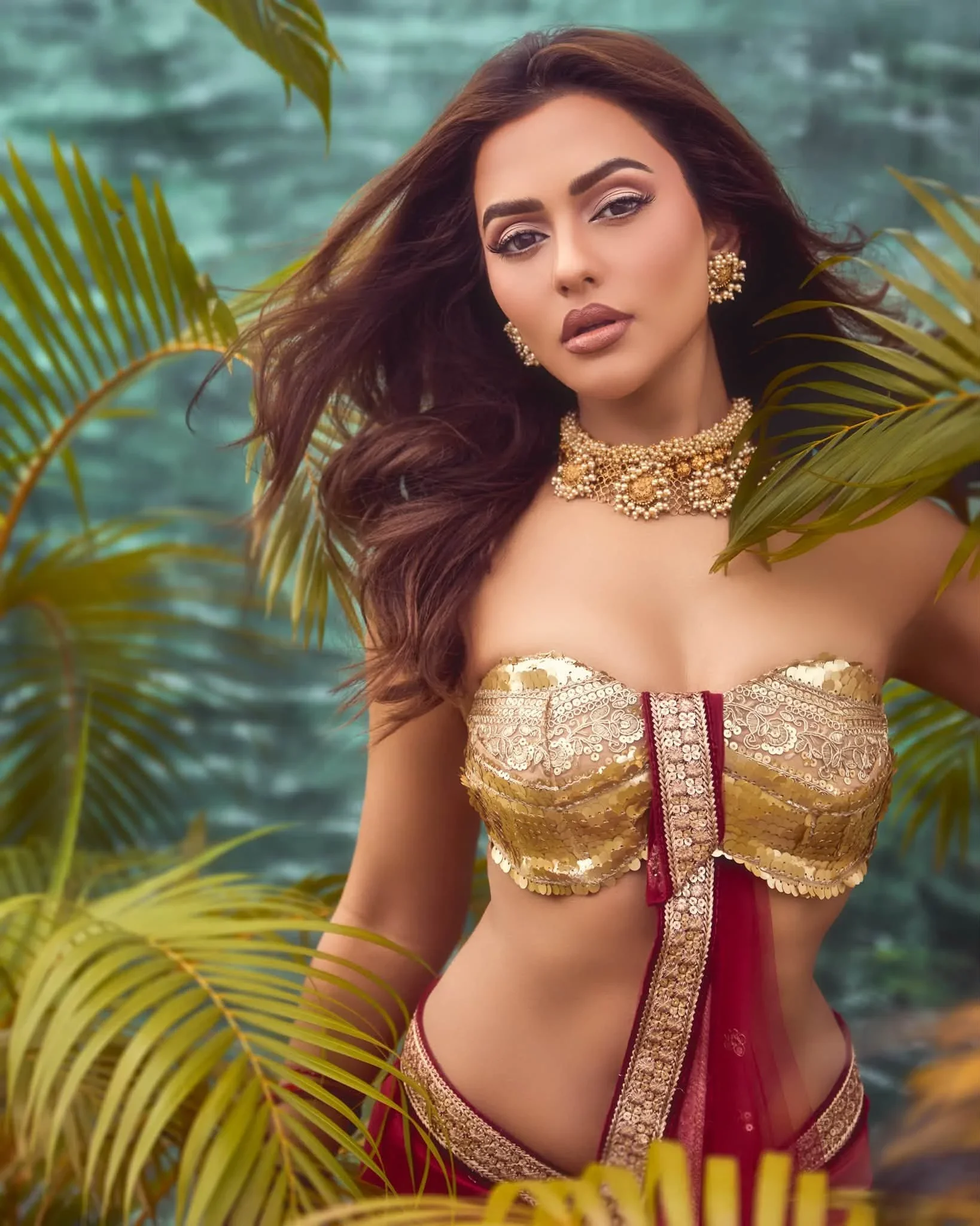 ‘ট্রাইব্যুনাল’ থেকে সরে দাঁড়ালেন নুসরাত ফারিয়া