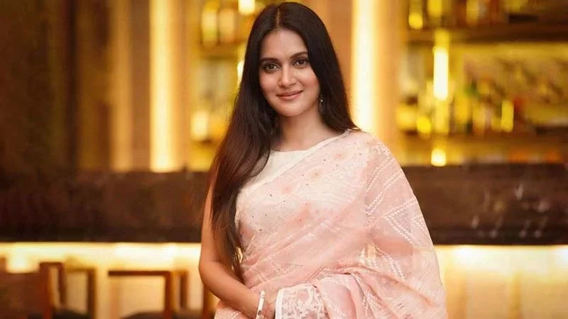 যেভাবে রাষ্ট্রবিজ্ঞান বেছে নিয়েছিলেন মিথিলা