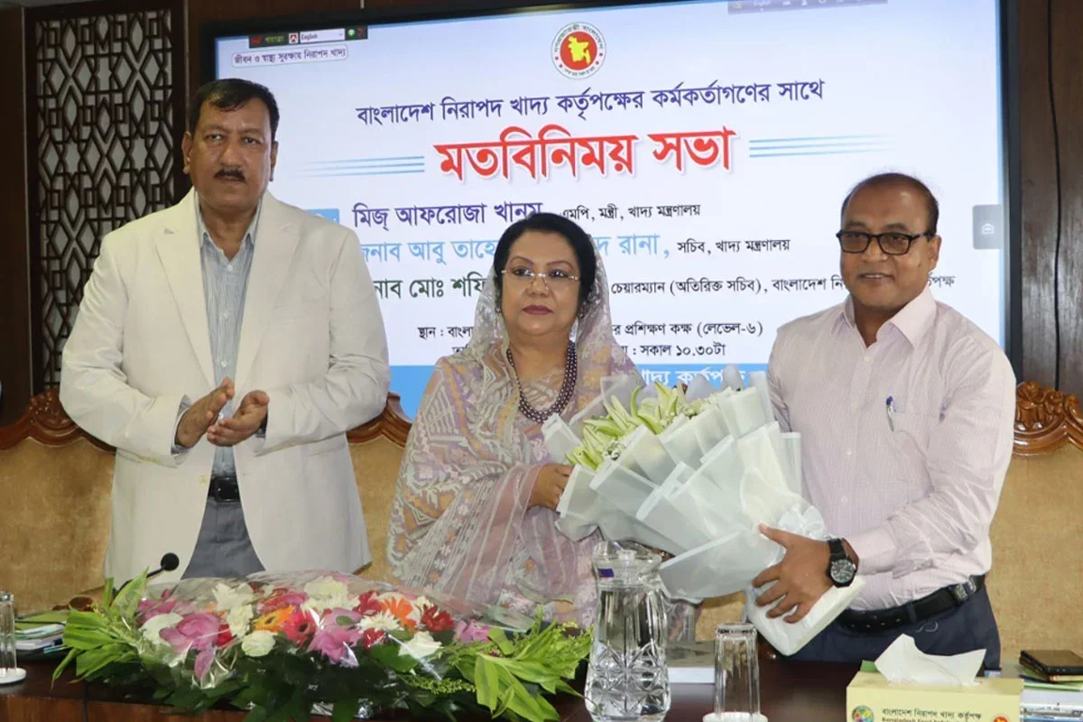 নিরাপদ খাদ্য নিশ্চিতে জনসচেতনতা ও পরীক্ষার সক্ষমতা বাড়াতে হবে: খাদ্যমন্ত্রী