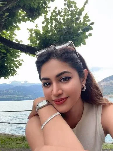 ৪৫ দিনে ইউরোপের পাঁচ-ছয় দেশ ঘুরলেন প্রিয়ন্তী ঊর্বী