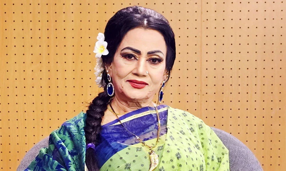 কবরীর শাড়ি কিনতে ৭ টাকা খরচ করেছিলেন নূতন