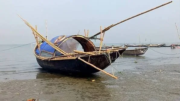 পদ্মা-মেঘনায় ২২ দিনের নিষেধাজ্ঞা, নদীতে নামতে পারবেন না জেলেরা