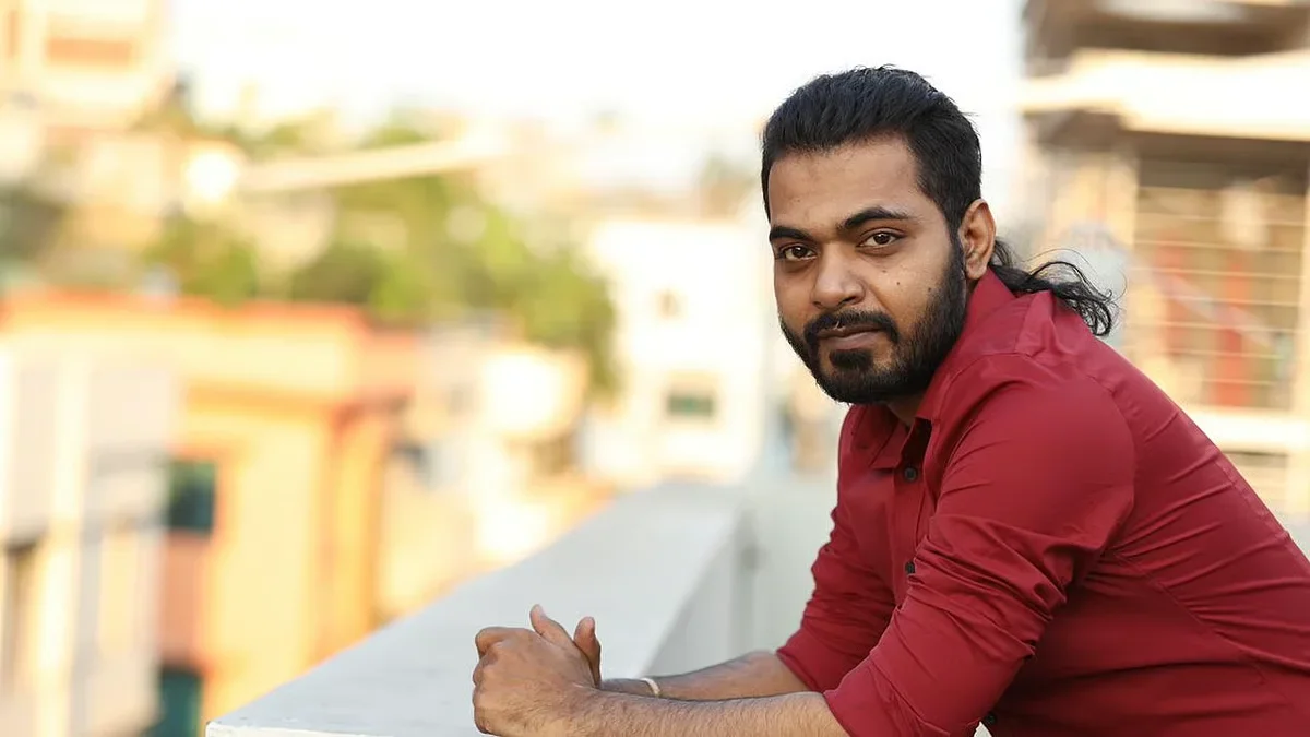 ‘ফিরে আসার গল্প’ দিয়ে নতুন উদ্যমে ফিরছেন আরফিন রুমি