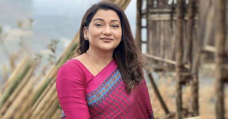 দীপা খন্দকারের রহস্যময় পোস্ট, ভক্তদের মনে নানা প্রশ্ন