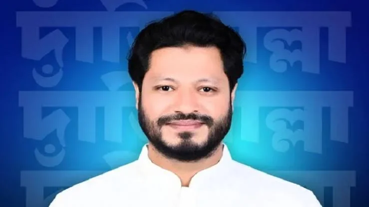জামায়াত করার কারণে বাড়িঘর ভাঙচুর, মায়ের হাত ভাঙার অভিযোগ এমপি রাহাদের