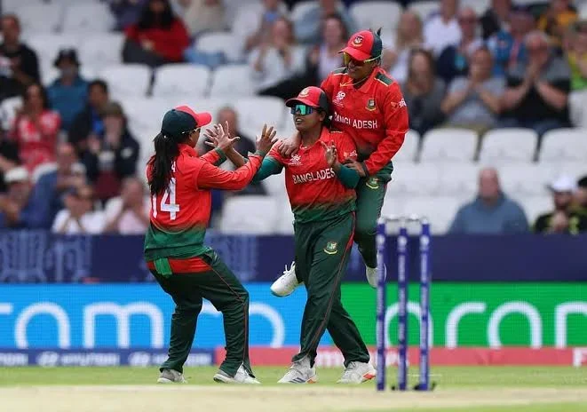 অস্ট্রেলিয়ার বিপক্ষে কঠিন পরীক্ষায় বাংলাদেশ নারী ক্রিকেট দল
