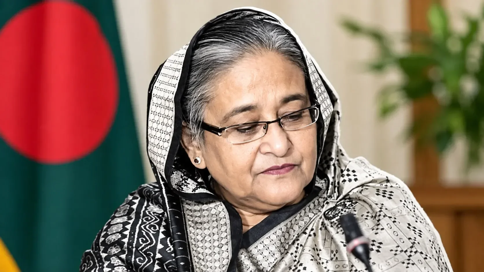 ডিসেম্বরে শেখ হাসিনার ফেরার সম্ভাবনা, অপতৎপরতা ঠেকাতে সজাগ ডিবি