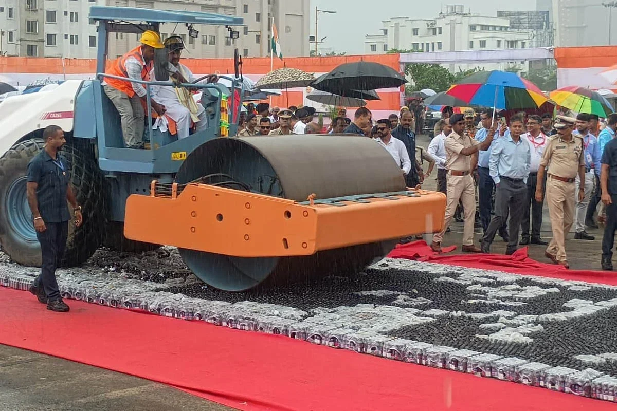 পশ্চিমবঙ্গে ৩ লাখ ১০ হাজার বোতল ফেনসিডিল ধ্বংস