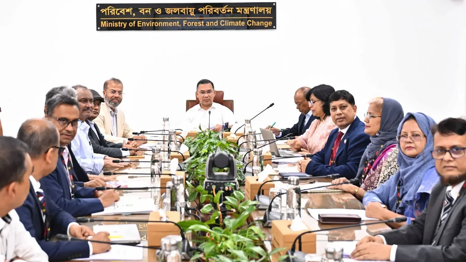 পরিবেশ রক্ষায় দায়িত্বের বাইরে কাজ করতে হবে সবাইকে: প্রধানমন্ত্রী