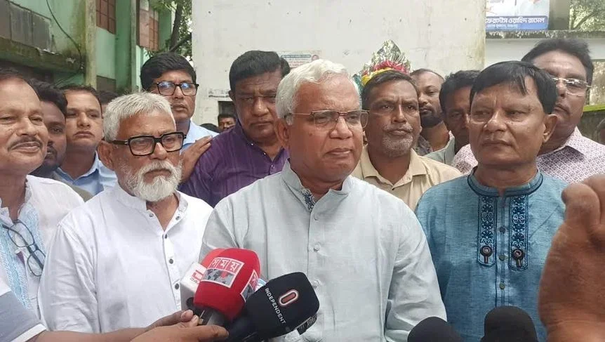 ‘লুণ্ঠন ও মেগা প্রকল্পের নামে ডাকাতির হিসাব বাংলার মাটিতে হবে’