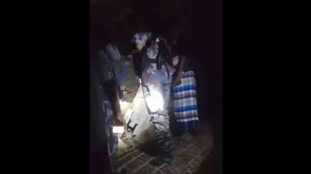 চাঁপাইনবাবগঞ্জে মাটির নিচে পুঁতে রাখা ২০-২৫ ককটেল বিস্ফোরণ, দেয়াল ভাঙল