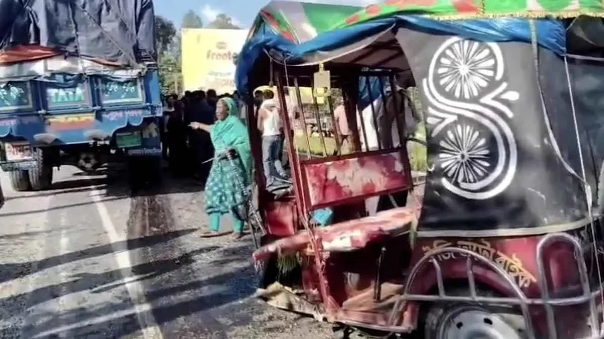 পাটগ্রামে ট্রাক-অটোরিকশা সংঘর্ষে নিহত ৩, আহত ৭